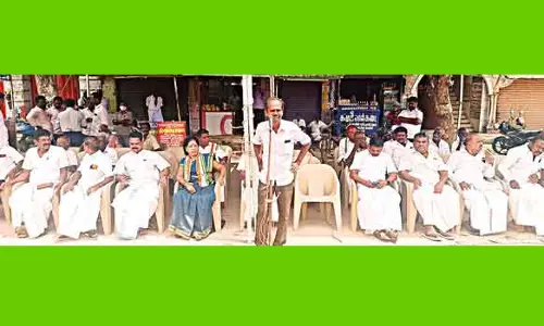 ராமநாதபுரத்தில் காங்கிரசார் போராட்டம்