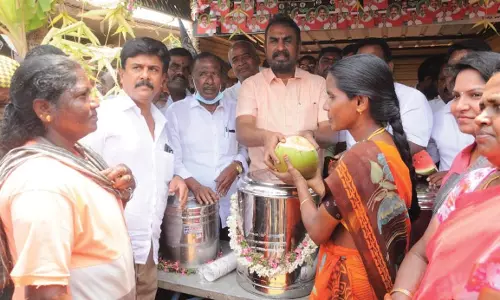 2 ஆண்டுகளில் கோவைக்கு தி.மு.க. எந்த திட்டங்களையும் தரவில்லை-முன்னாள் அமைச்சர் எஸ்பி.வேலுமணி குற்றச்சாட்டு