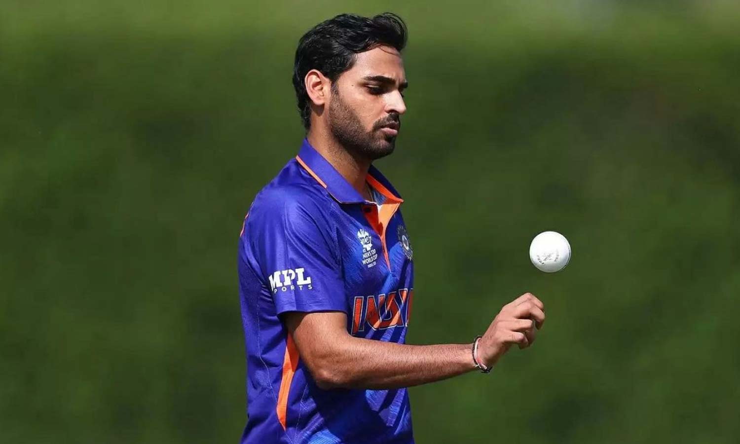 இந்திய கிரிக்கெட் வீரர்களுக்கான ஒப்பந்த பட்டியல் வெளியீடு: புவனேஸ்வர்குமார் நீக்கம்