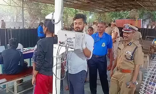பெண் காவலர்களுக்கு  உடல் தகுதி தேர்வு