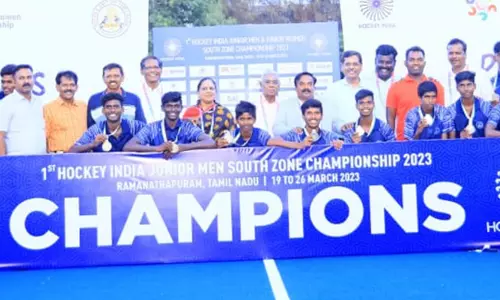 தென்மாநில ஆக்கி இறுதி போட்டி: தங்கம் வென்ற தமிழ்நாடு-கர்நாடகா அணிகள்