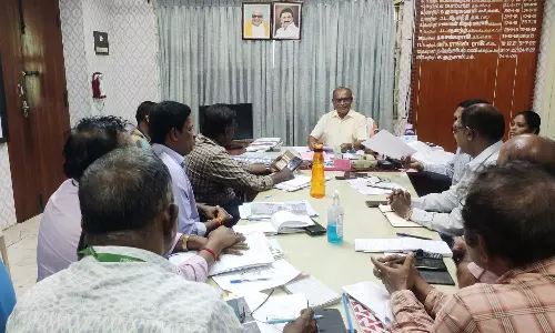 வனவிலங்குகள் மின் பாதையை தொடாமல் இருப்பதற்கு  தேவைப்படும் இடங்களில் மின்பாதையின் உயரத்தை அதிகரிக்க வேண்டும் -அதிகாரி அறிவுரை