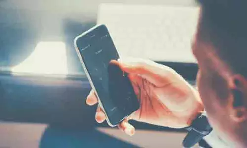 வாட்ஸ்அப்-ல் வலம் வரும் மத்திய அரசின் இலவச ரீசார்ஜ் சலுகை - உண்மை என்ன தெரியுமா?