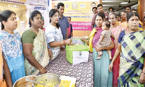 தேனியில் 553 பயனாளிகளுக்கு ஊட்டச்சத்து பெட்டகங்கள்!