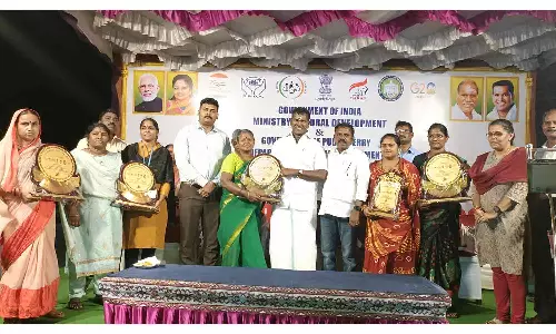 மத்திய அரசு வழங்கும் நிதியை முழுமையாக செலவிடுகிறார்-அமைச்சர் சாய்.ஜெ.சரவணன்குமார் பெருமிதம்