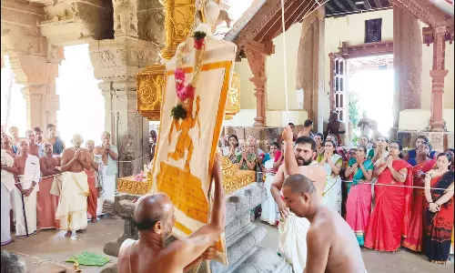 திருவட்டார் ஆதிகேசவ பெருமாள் கோவிலில் பங்குனி திருவிழா கொடியேற்றத்துடன் தொடங்கியது