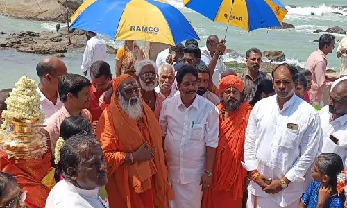 சென்னையில் புதிதாக கட்டப்படும் பாரத மாதா கோவில் கோபுர கும்பகலச பூஜை