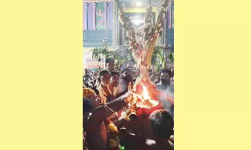 ஜெனகை மாரியம்மன் கோவில் திருவிழா கொடியேற்றத்துடன் தொடக்கம்