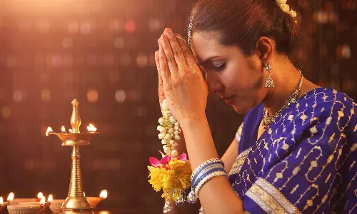 இன்று மகிழ்ச்சியை தரும் அசோகாஷ்டமி விரதம்