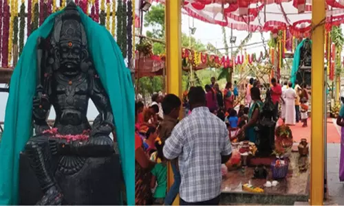 வாழப்பாடி அருகே முனியப்பன் கோவில் கும்பாபிஷேக விழா