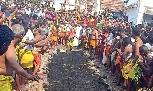 நன்செய் இடையாறு மகா மாரியம்மன் கோவில் தீமிதி திருவிழா