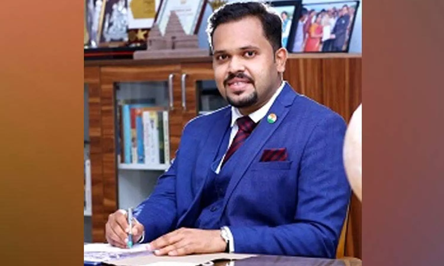 பதிவு செய்யாமல் இயங்கும் சுற்றுலா நிறுவனங்கள் மீது கடும் நடவடிக்கை- கலெக்டர் எச்சரிக்கை