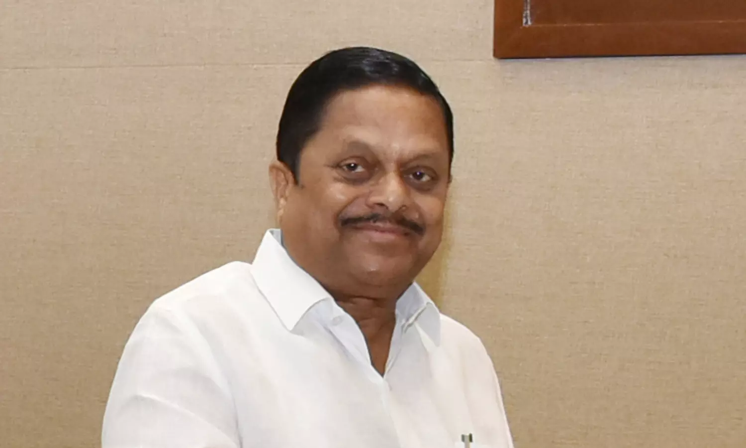 நாமக்கல்-கரூர் தேசிய நெடுஞ்சாலையில் சுற்றுலா விடுதியை மீண்டும் நடத்த நடவடிக்கை: அமைச்சர் தகவல் நாமக்கல்-கரூர் தேசிய நெடுஞ்சாலையில் சுற்றுலா விடுதியை மீண்டும் நடத்த நடவடிக்கை: அமைச்சர் தகவல்