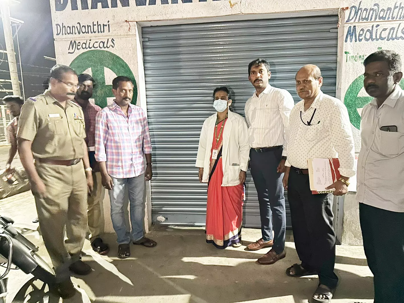 ஓசூர் அருகே போலி டாக்டர் கைது ஓசூர் அருகே போலி டாக்டர் கைது