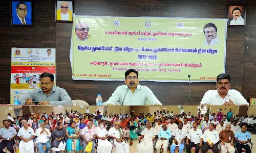 பதிவுச்சான்று- உரிமம் பெற்ற கடைகளில் மட்டுமே பொருட்களை வாங்க வேண்டும் - பொதுமக்களுக்கு கலெக்டர் அறிவுறுத்தல்