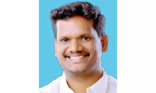 மூடப்பட்டுள்ள பூங்காக்களை புனரமைத்து திறக்க வேண்டும்-சம்பத் எம்.எல்.ஏ. கோரிக்கை