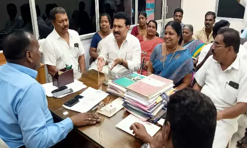 குளச்சலில் நகராட்சியின் நடவடிக்கையை கண்டித்து கவுன்சிலர்கள் நடத்திய போராட்டம் வாபஸ்