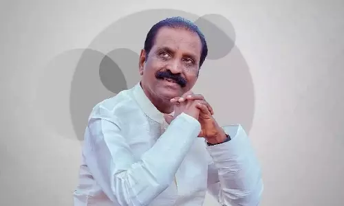 கமல் இருக்கும் வரை ரஜினிக்கும்.. விஜய் இருக்கும் வரை அஜித்துக்கும்.. வைரமுத்து ட்வீட்