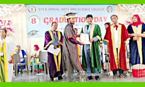 8-ம் ஆண்டு பட்டமளிப்பு விழா