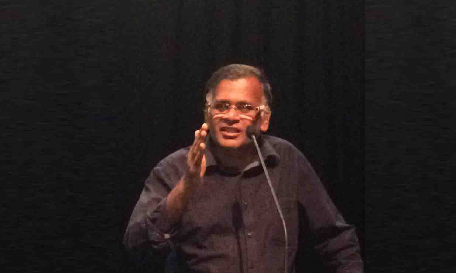 கட்டுமானம் சிறக்க ஒவ்வொரு முயற்சியும் மாறுபட்டதாக இருக்க வேண்டும் - எழுத்தாளர் ஜெயமோகன் பேச்சு