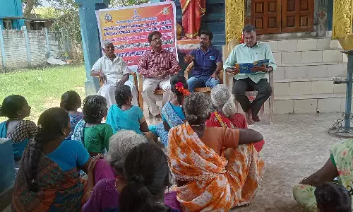 விவசாய ஆர்வலர் குழுவிற்கு கோழி வழங்கல்