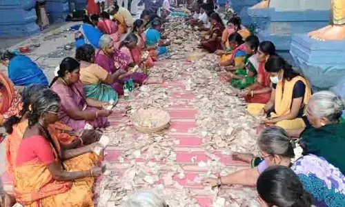 மொண்டிபாளையம் பெருமாள் கோவிலில் ரூ.7½ லட்சம் உண்டியல் காணிக்கை