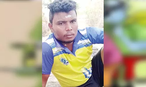 எடப்பாடி அருகே சாலை விபத்தில் டிரைவர் பலி