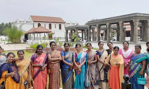 கீழடி அருங்காட்சியகத்துக்கு  சுற்றுலா பயணிகள் வருகை அதிகரிப்பு