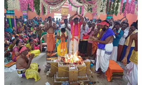 மணவெளி காளிகாம்பாள் கோவிலில் மண்டல அபிஷேகம்-அமைச்சர் நமச்சிவாயம் சாமி தரிசனம்