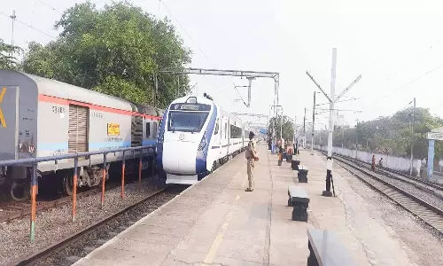 சென்னை- கோவை வந்தே பாரத் ரெயில் காட்பாடியில் நிறுத்தம் இல்லை