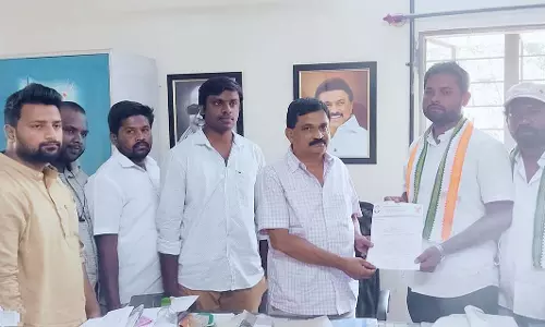 சாலை விரிவாக்கத்திற்காக அகற்றிய மரங்களை சாலையோரம் நட வேண்டும்