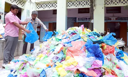 சேலத்தில் ஒரு மாதத்தில் 500 கிலோ பிளாஸ்டிக் பொருட்கள் பறிமுதல்