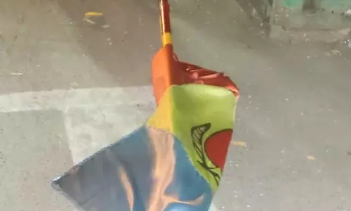 கடலூர் சாவடியில் பா.ம.க. கொடிக்கம்பம் உடைப்பு