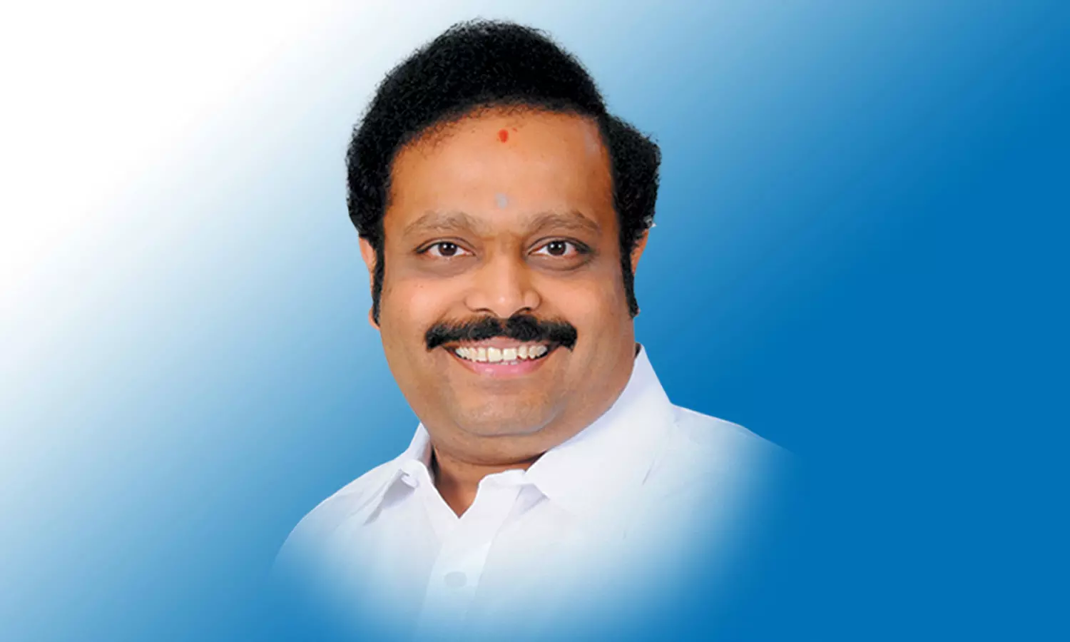 சென்னை - கோவை வந்தே பாரத் ரெயிலை காட்பாடியில் நிறுத்த வேண்டும் சென்னை - கோவை வந்தே பாரத் ரெயிலை காட்பாடியில் நிறுத்த வேண்டும்