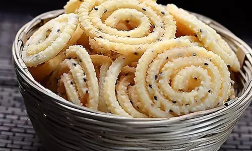 மணப்பாறை முறுக்கு, தைக்கால் பிரம்பு வேலைப்பாடு உள்பட 11 பொருட்களுக்கு புவிசார் குறியீடு-  வக்கீல் சஞ்சய்காந்தி