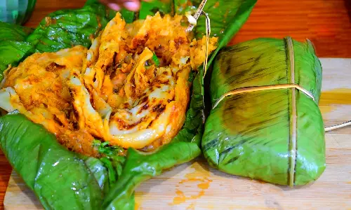 2 பரோட்டா இருந்தா போதும்... வீட்டிலேயே கிளி பரோட்டா செய்யலாம்...