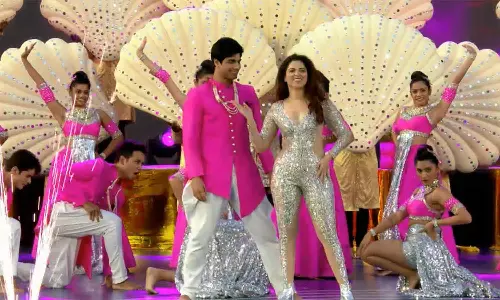 கண்கவர் கலைநிகழ்ச்சிகளுடன் தொடங்கியது ஐபிஎல் திருவிழா