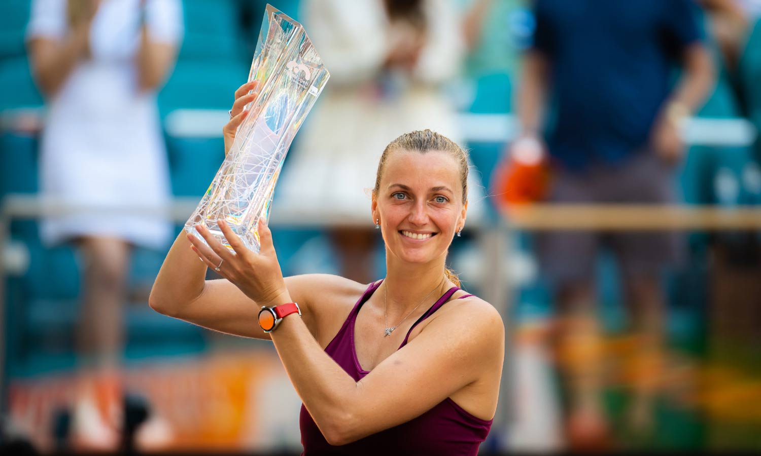 மியாமி ஓபன் டென்னிஸ் ரிபாகினாவை வீழ்த்தி கோப்பை வென்றார் கிவிடோவா