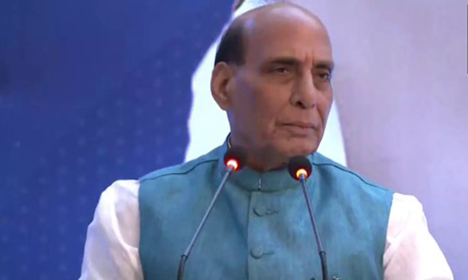 2022-23-ம் நிதியாண்டில் ரூ.15,920 கோடி ராணுவ தளவாடங்கள் ஏற்றுமதி - ராஜ்நாத் சிங் பெருமிதம் 2022-23-ம் நிதியாண்டில் ரூ.15,920 கோடி ராணுவ தளவாடங்கள் ஏற்றுமதி - ராஜ்நாத் சிங் பெருமிதம்