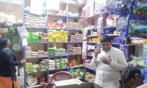 ஊட்டியல் பிளாஸ்டிக் பயன்படுத்திய கடைகளுக்கு ரூ.21 ஆயிரம் அபராதம்