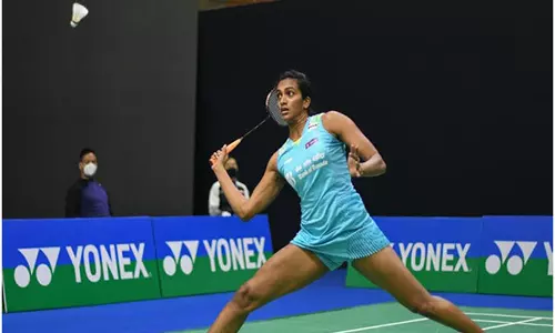 ஸ்பெயின் மாஸ்டர்ஸ் பேட்மிண்டன்- இறுதிப்போட்டிக்கு முன்னேறினார் பி.வி.சிந்து