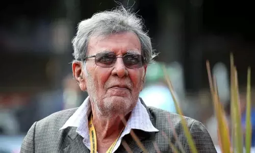 இந்திய முன்னாள் கிரிக்கெட் வீரர் சலீம் துரானி உடல்நலக்குறைவால் காலமானார்