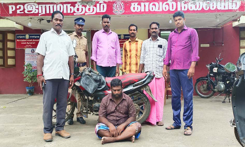 திட்டக்குடி  அருகே 120 லிட்டர் கள்ளச் சாராயம் பறிமுதல்