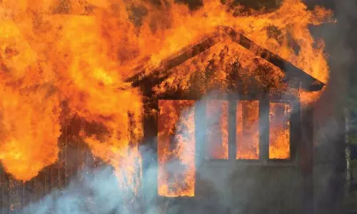 காஞ்சிபுரத்தில் குடிசை வீடு தீப்பிடித்து தொழிலாளி உடல் கருகி பலி