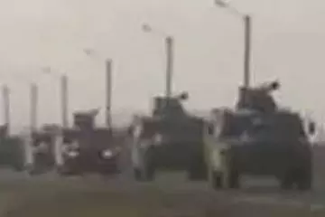 உக்ரைனுக்கு எதிரான போர்: 2 லட்சம் ரஷிய வீரர்கள் பலி உக்ரைனுக்கு எதிரான போர்: 2 லட்சம் ரஷிய வீரர்கள் பலி