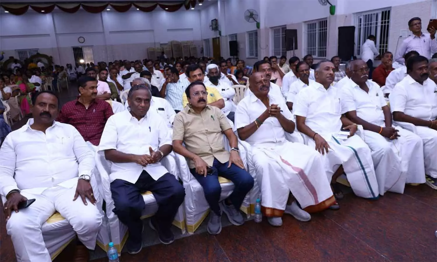 பொன்னேரியில் கம்மவார் நாயுடு நலச் சங்க யுகாதி குடும்ப விழா பொன்னேரியில் கம்மவார் நாயுடு நலச் சங்க யுகாதி குடும்ப விழா