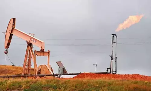 தினசரி கச்சா எண்ணெய் உற்பத்தியை குறைக்க சவுதி அரேபியா முடிவு