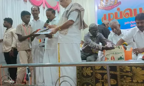 குடும்ப நிகழ்வுகளை தமிழ்வழியில் நடத்த வேண்டும் - இயக்குனர் வி.சேகர்