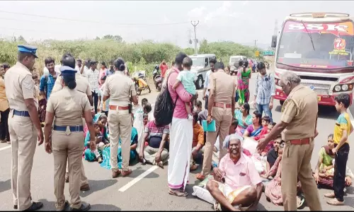திண்டுக்கல் அருகே வீட்டிலேயே பிரசவம் பார்த்த பெண்கள் சந்திப்பு நிகழ்ச்சி