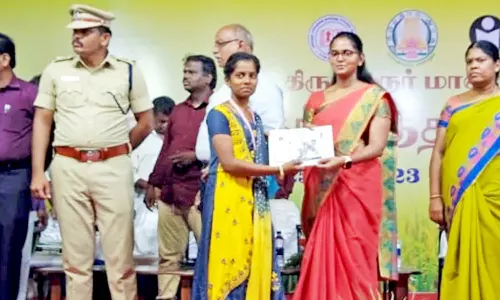 மாநில அளவிலான போட்டிகளில் வெற்றி பெற்ற மாணவ- மாணவிகளுக்கு பரிசு வழங்கல்